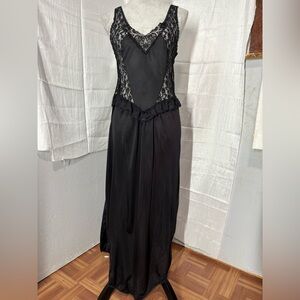 Vintage Tessie Slip Black Lace Heart Detail Size Medium
